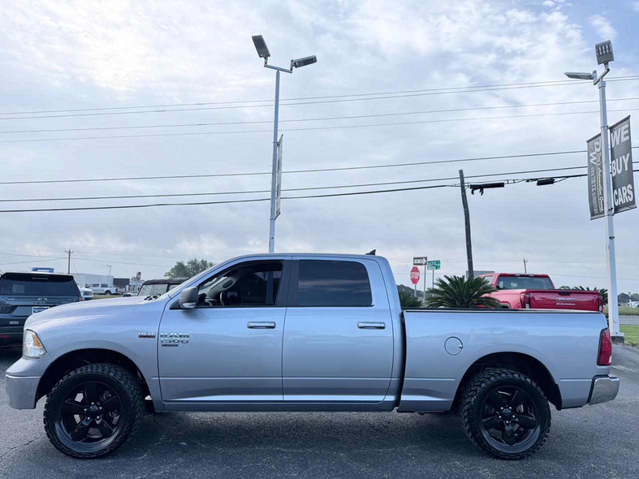 RAM 1500 Classic SLT 4x2 Crew Cab 6'4" Box 2020