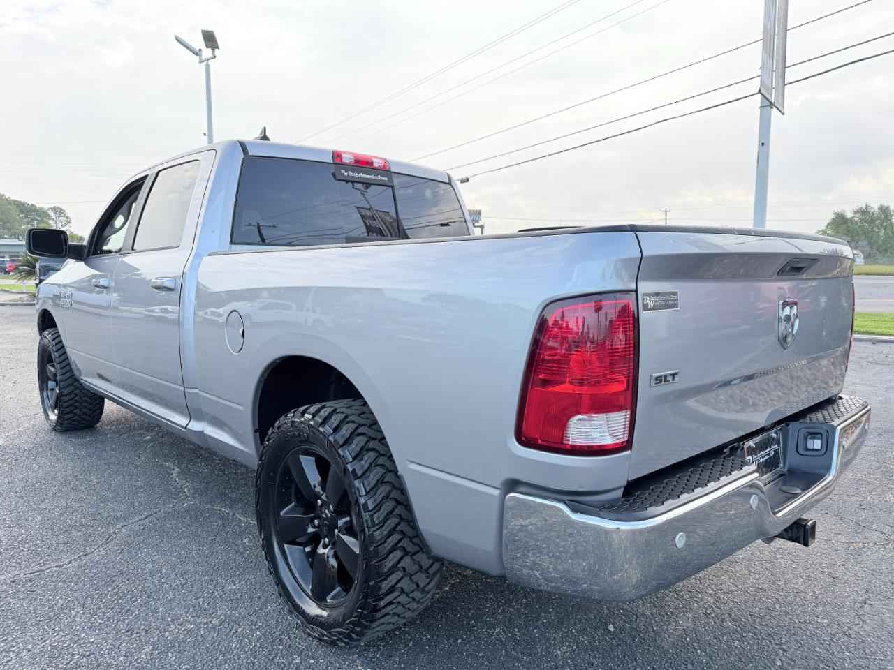 RAM 1500 Classic SLT 4x2 Crew Cab 6'4" Box 2020