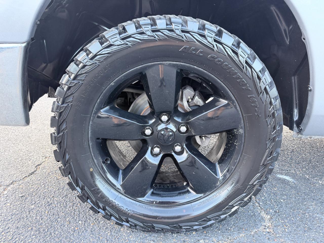 RAM 1500 Classic SLT 4x2 Crew Cab 6'4" Box 2020