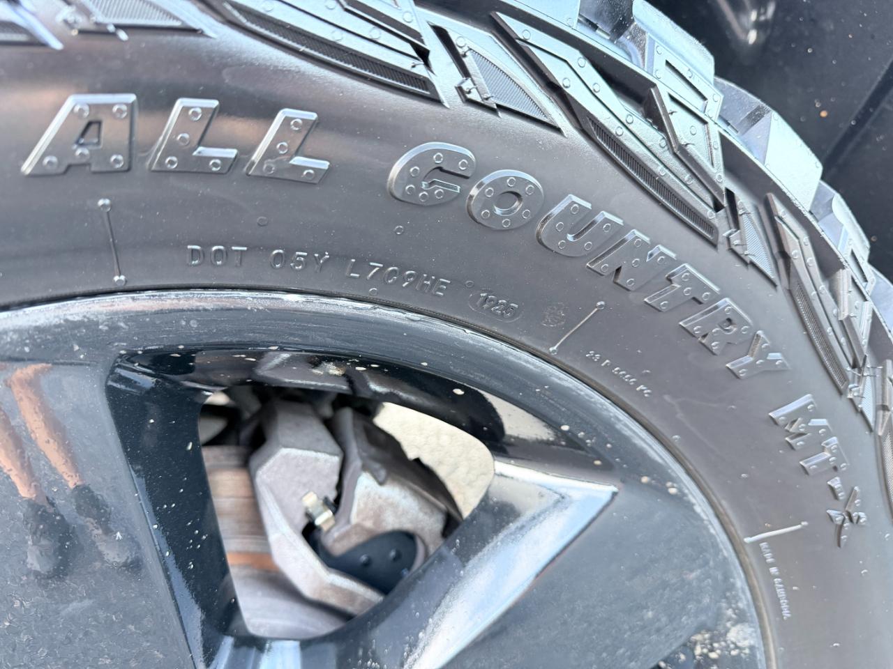 RAM 1500 Classic SLT 4x2 Crew Cab 6'4" Box 2020