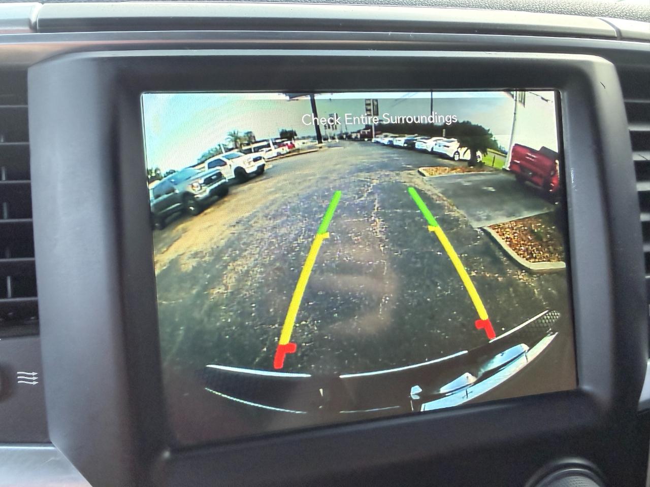 RAM 1500 Classic SLT 4x2 Crew Cab 6'4" Box 2020