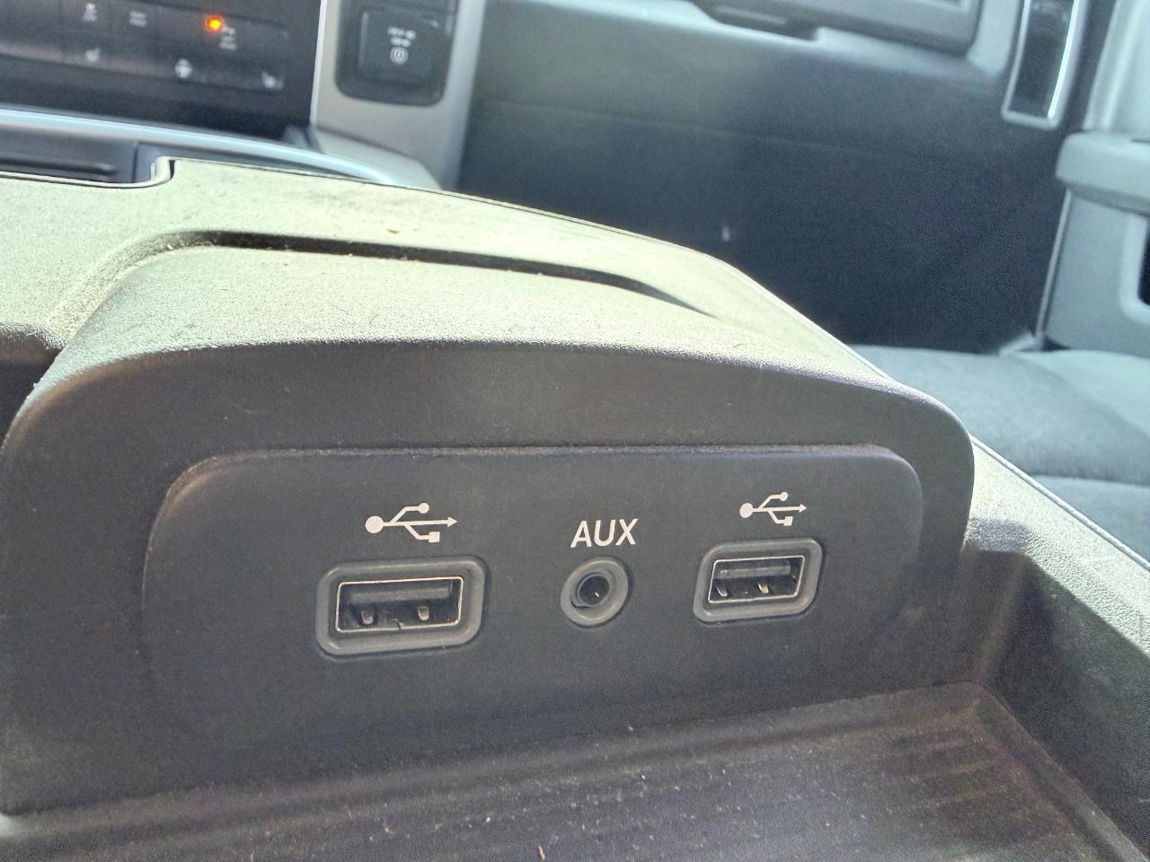 RAM 1500 Classic SLT 4x2 Crew Cab 6'4" Box 2020