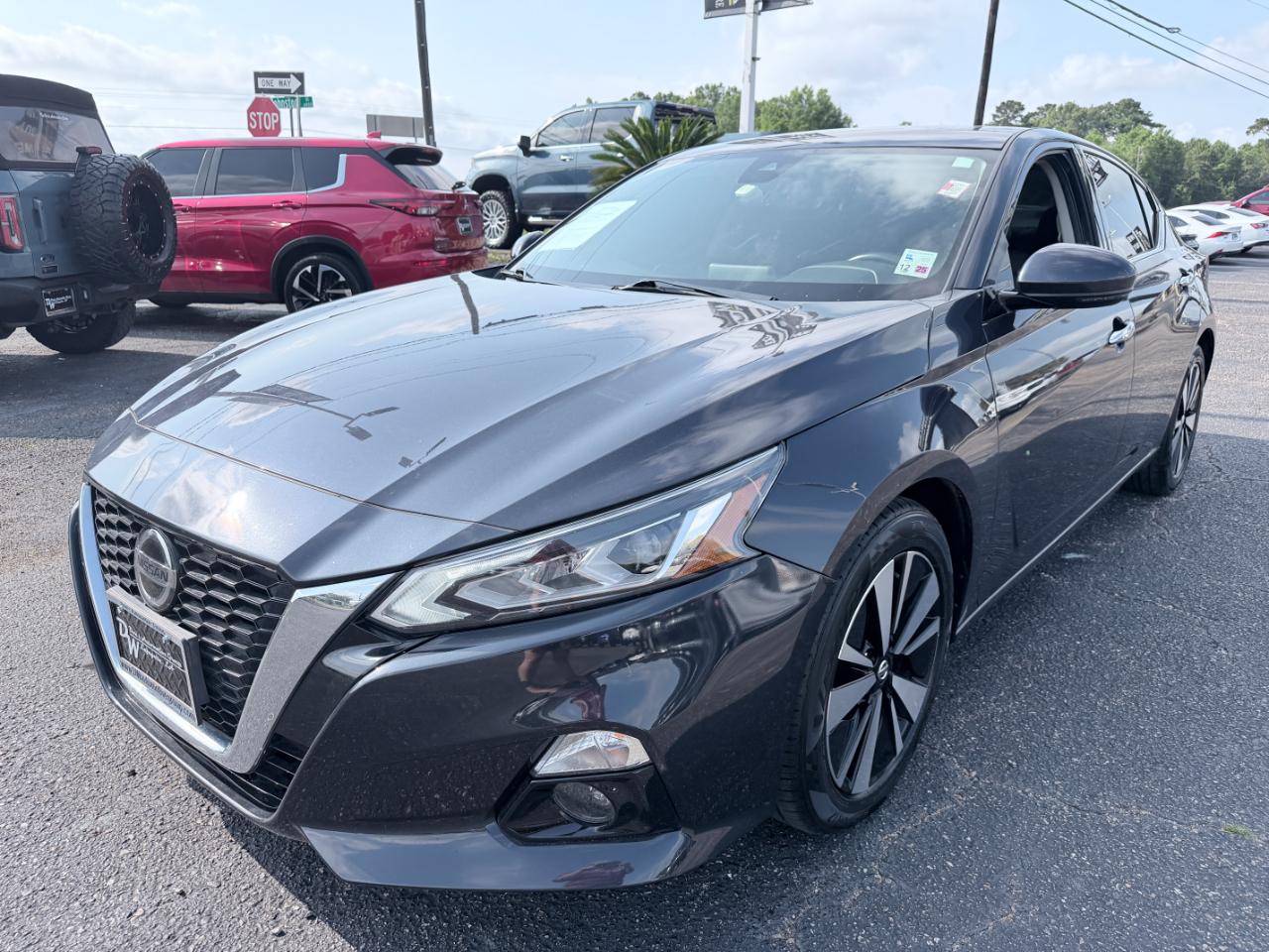 Nissan Altima 2.5 SV Sedan 2019