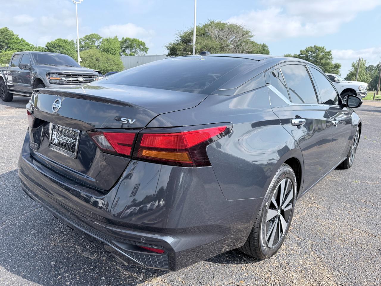 Nissan Altima 2.5 SV Sedan 2019