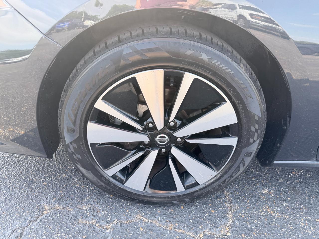 Nissan Altima 2.5 SV Sedan 2019