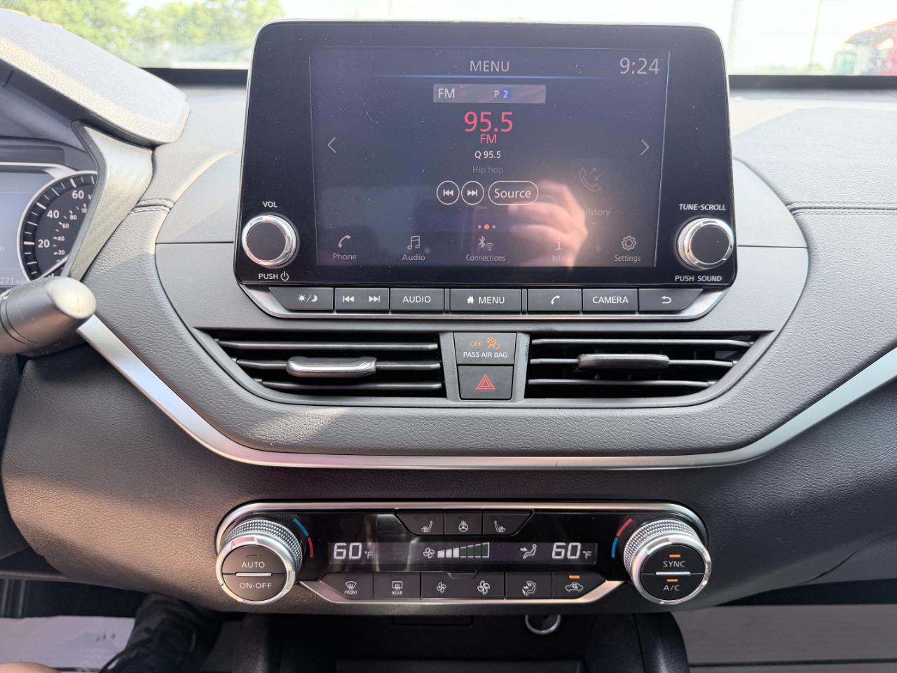 Nissan Altima 2.5 SV Sedan 2019