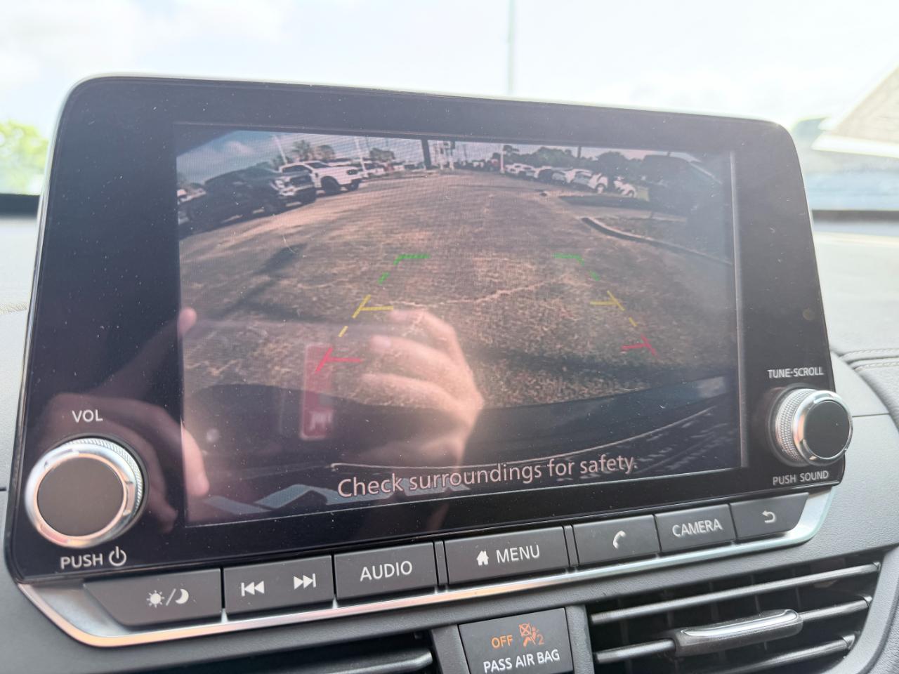 Nissan Altima 2.5 SV Sedan 2019