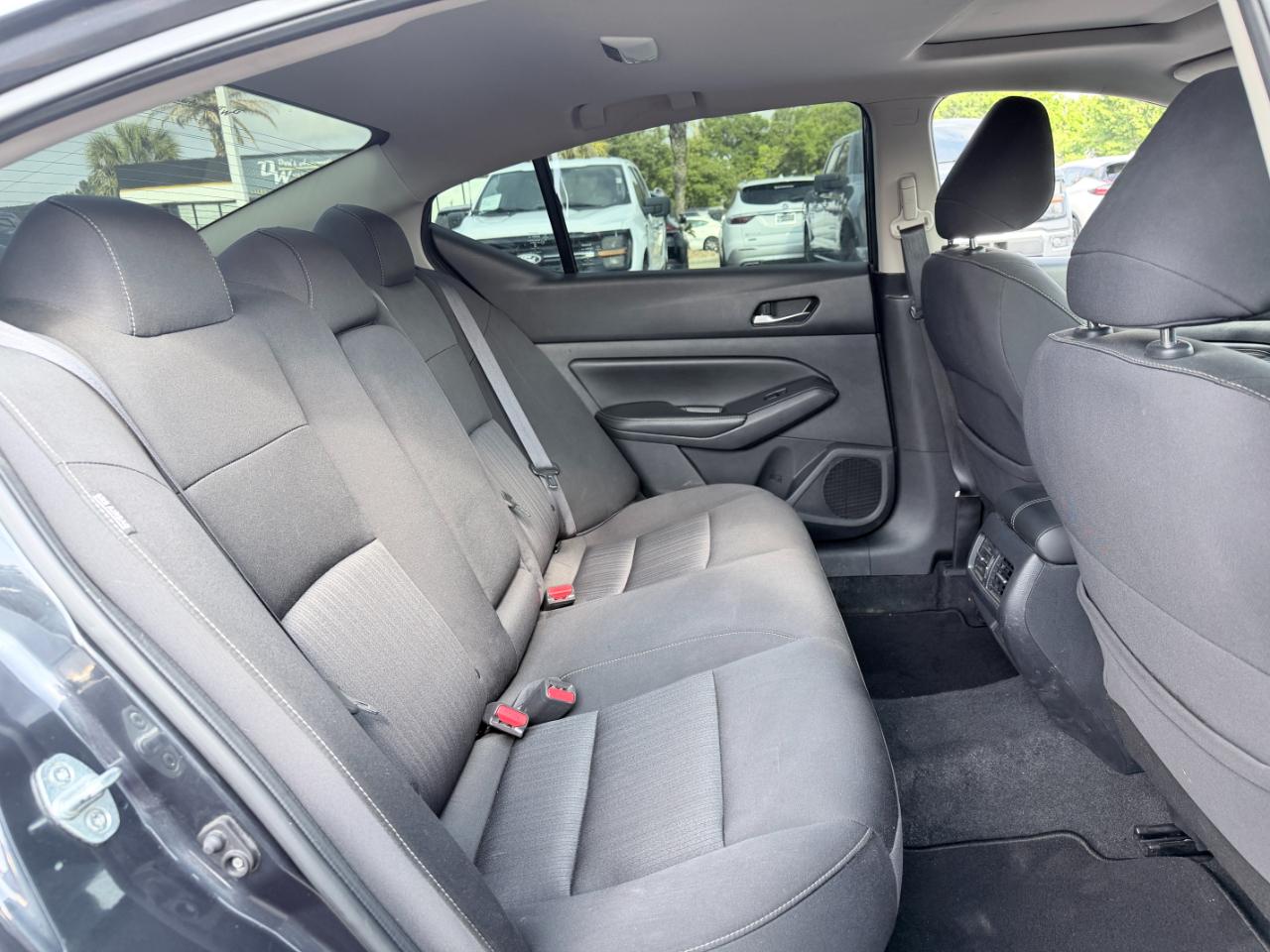 Nissan Altima 2.5 SV Sedan 2019