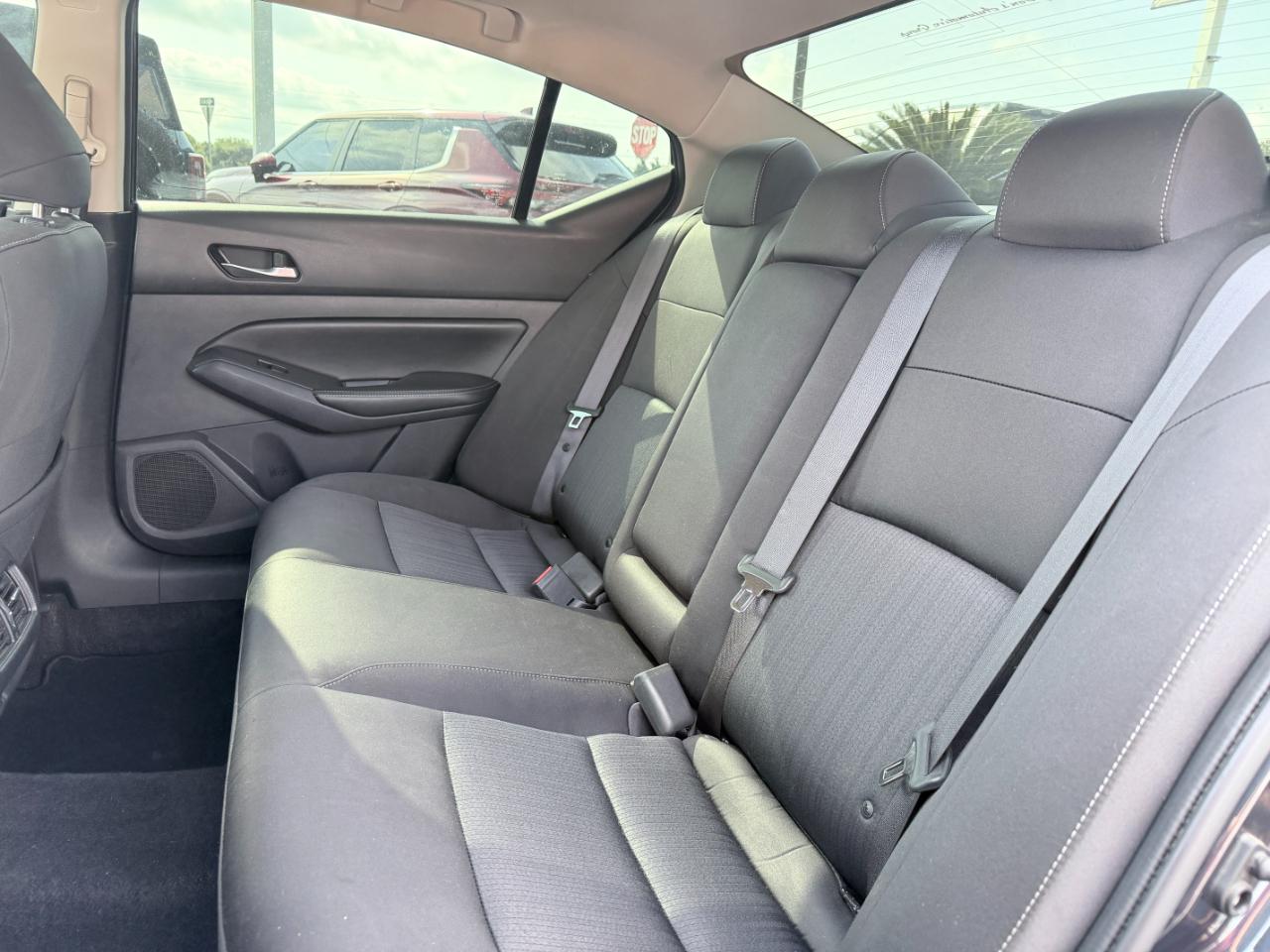 Nissan Altima 2.5 SV Sedan 2019