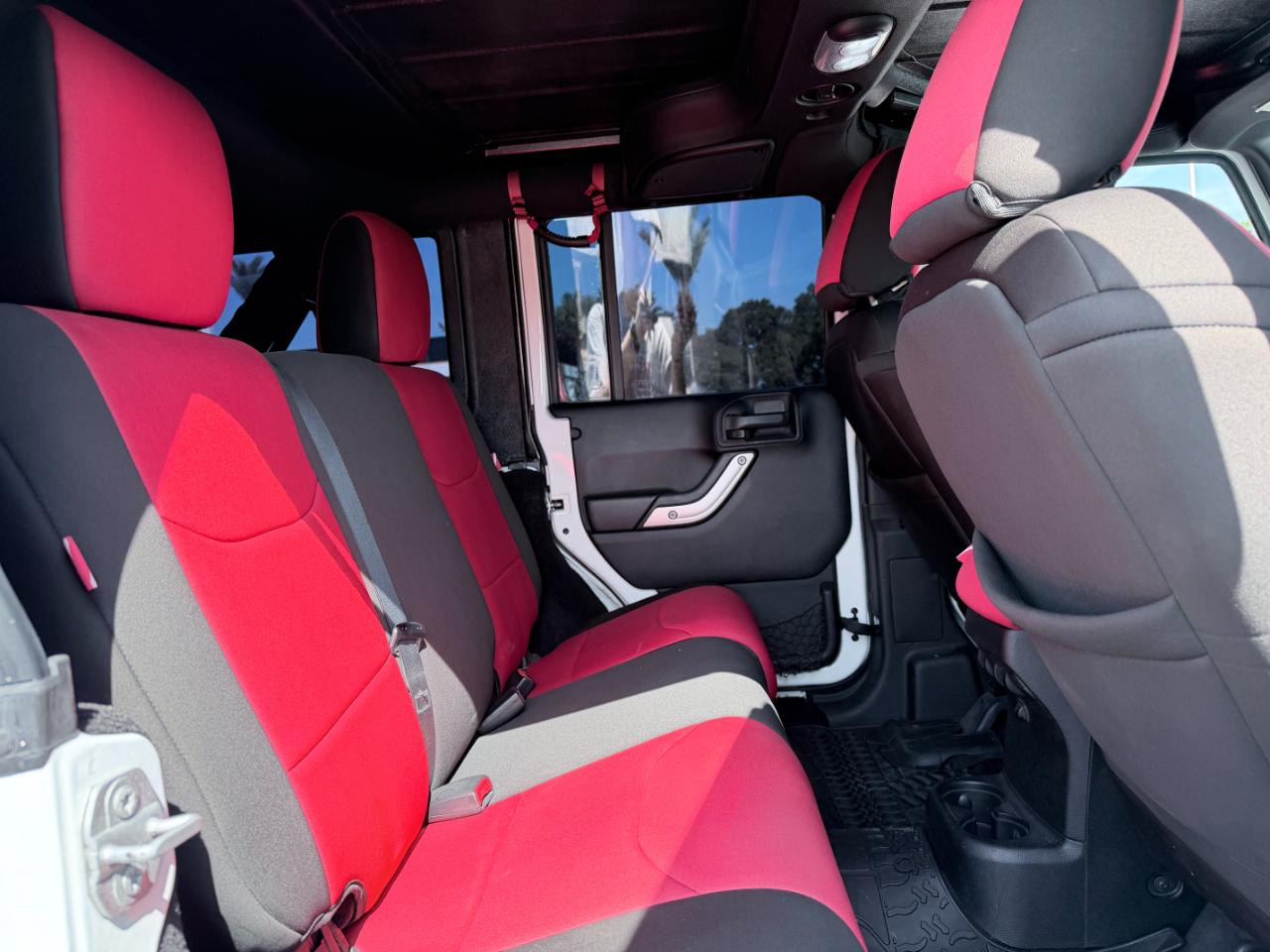 Jeep Wrangler Unlimited 4WD 4dr Sport 2016