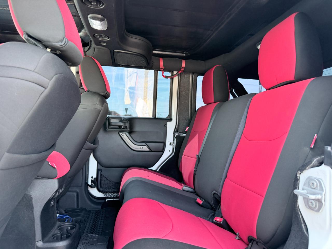 Jeep Wrangler Unlimited 4WD 4dr Sport 2016