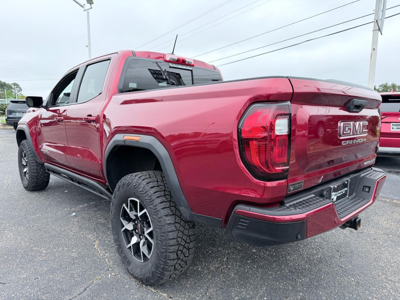 GMC Canyon 4WD Crew Cab AT4X 2023