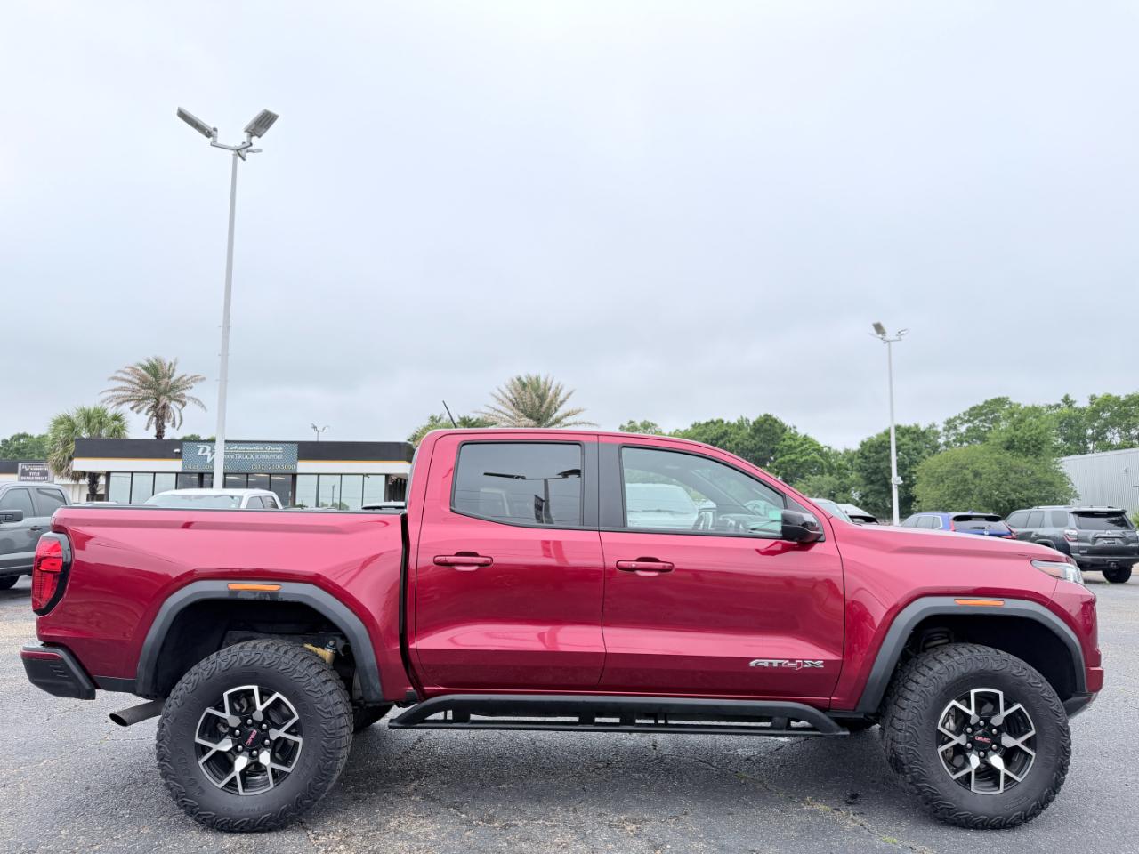 GMC Canyon 4WD Crew Cab AT4X 2023