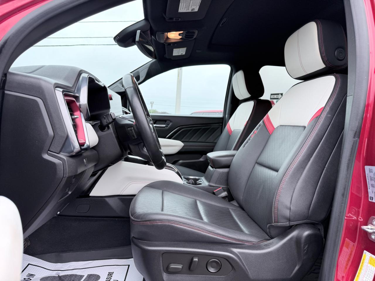 GMC Canyon 4WD Crew Cab AT4X 2023