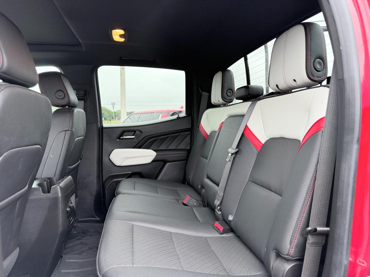 GMC Canyon 4WD Crew Cab AT4X 2023