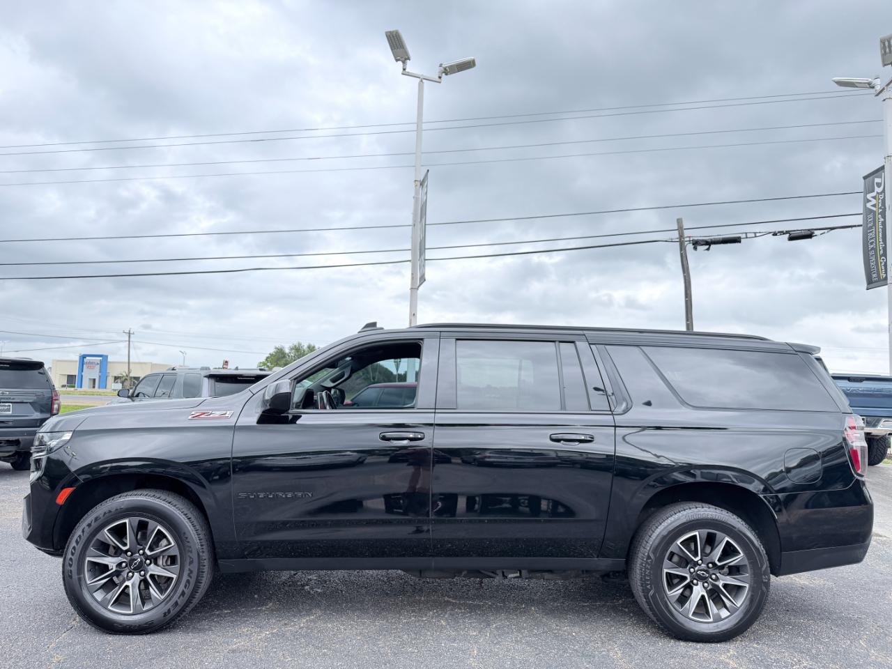 Chevrolet Suburban 4WD 4dr Z71 2022