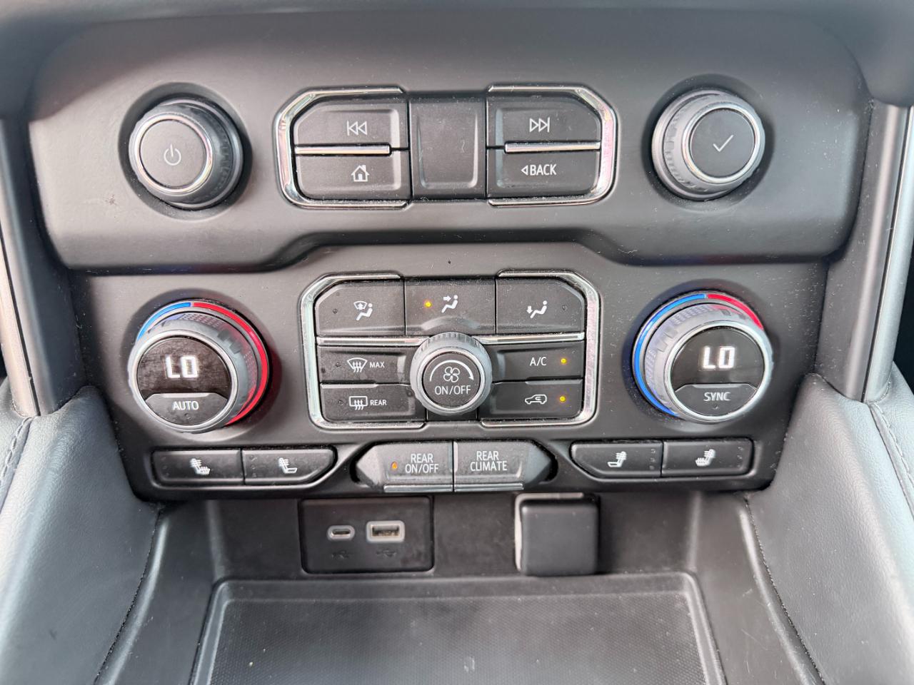 Chevrolet Suburban 4WD 4dr Z71 2022