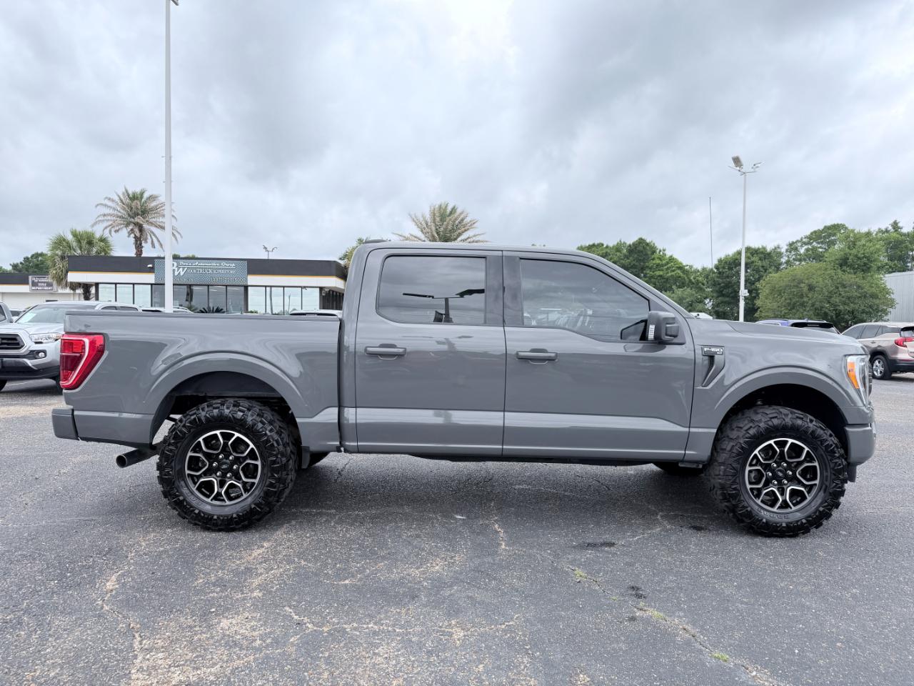 Ford F-150 XLT 4WD SuperCrew 5.5' Box 2021