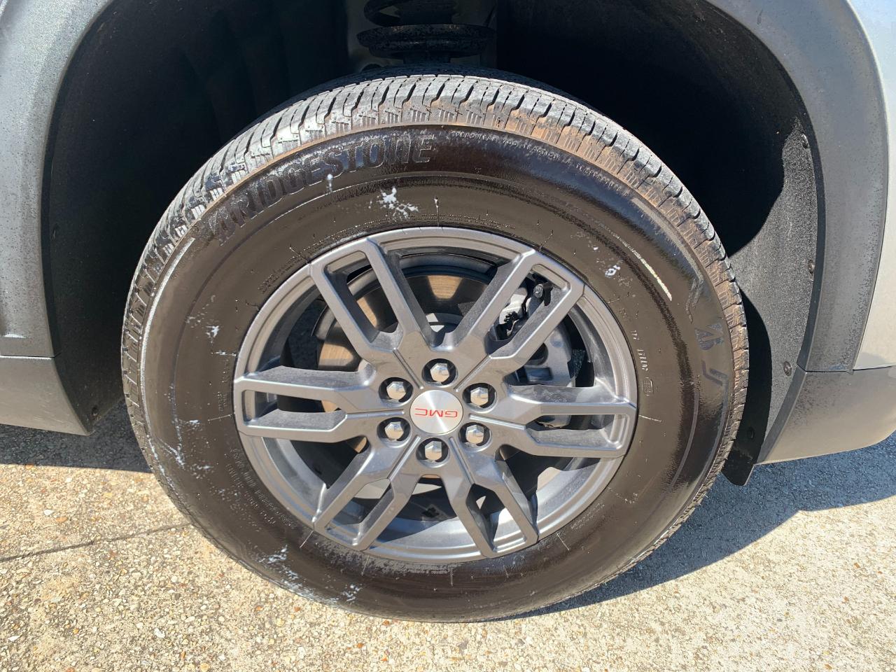GMC Acadia FWD 4dr Elevation 2025