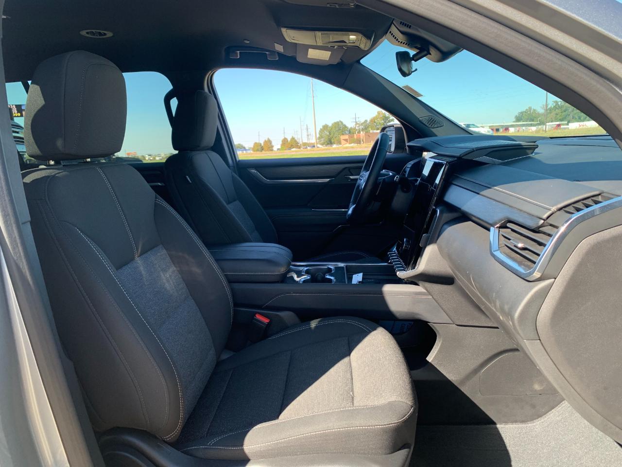 GMC Acadia FWD 4dr Elevation 2025