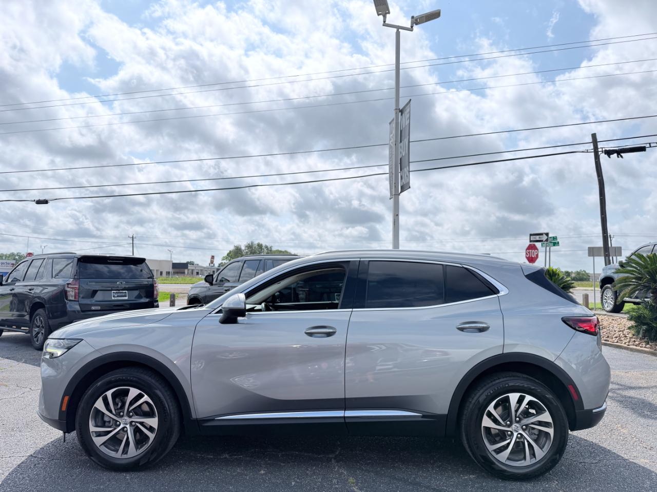 Buick Envision FWD 4dr Essence 2023