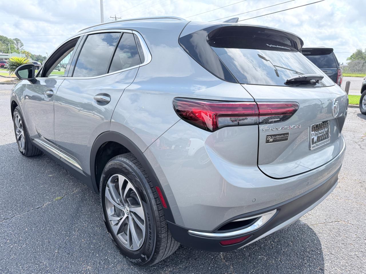 Buick Envision FWD 4dr Essence 2023