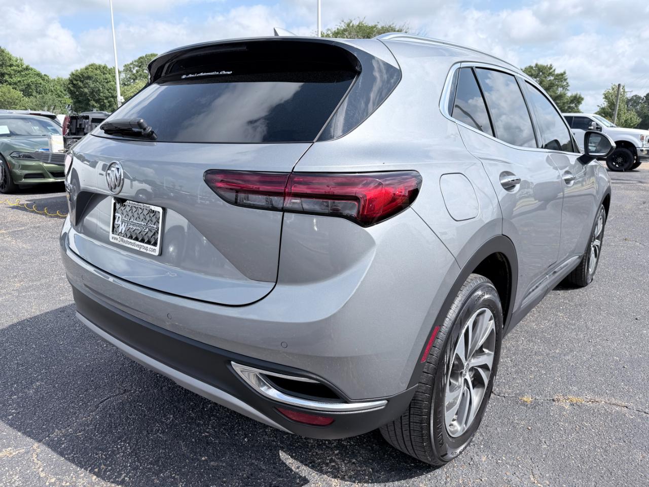Buick Envision FWD 4dr Essence 2023
