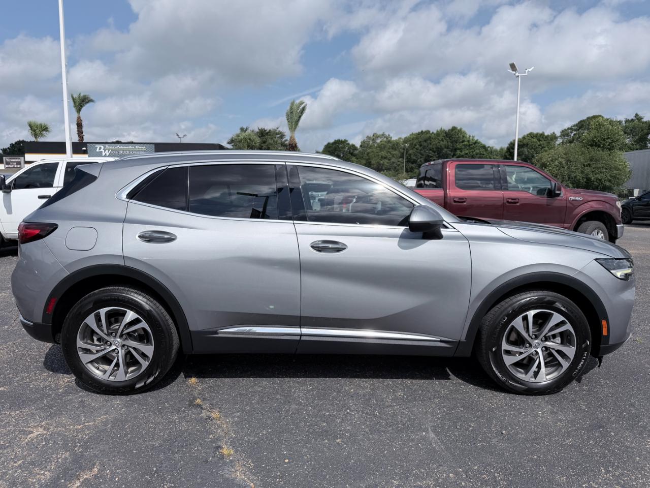 Buick Envision FWD 4dr Essence 2023