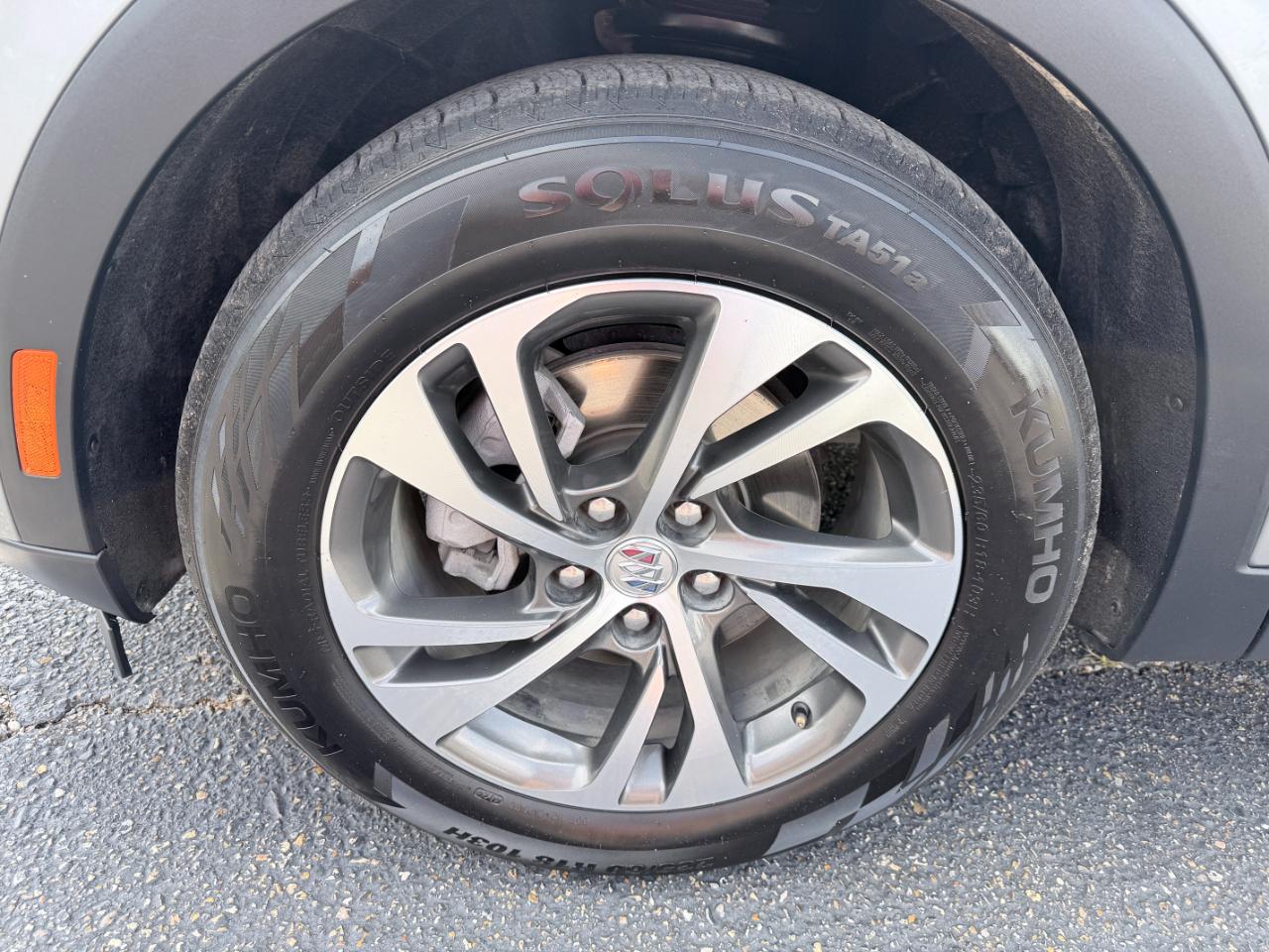 Buick Envision FWD 4dr Essence 2023