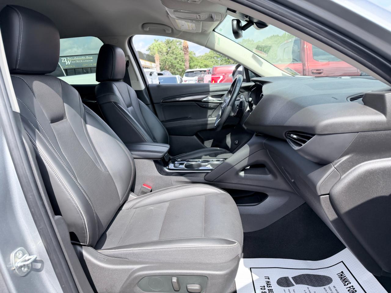 Buick Envision FWD 4dr Essence 2023