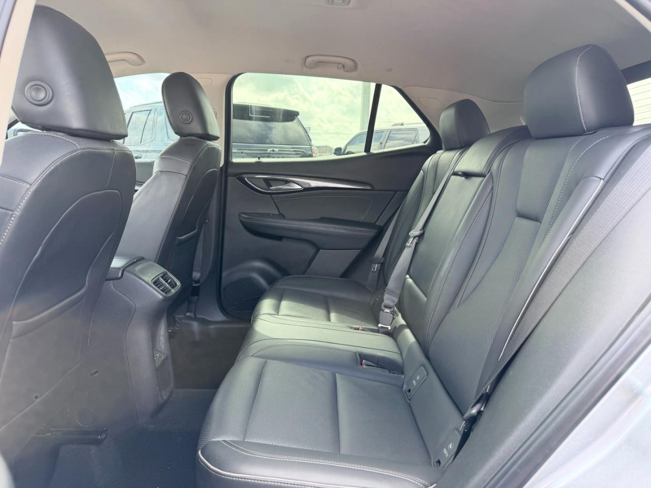 Buick Envision FWD 4dr Essence 2023