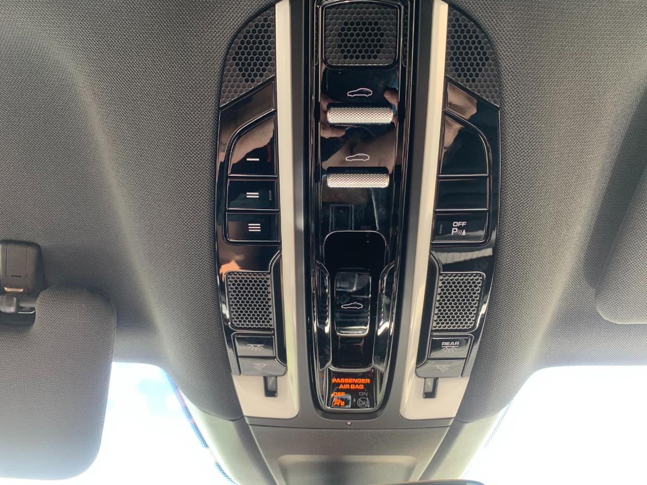 Porsche Panamera RWD 2018