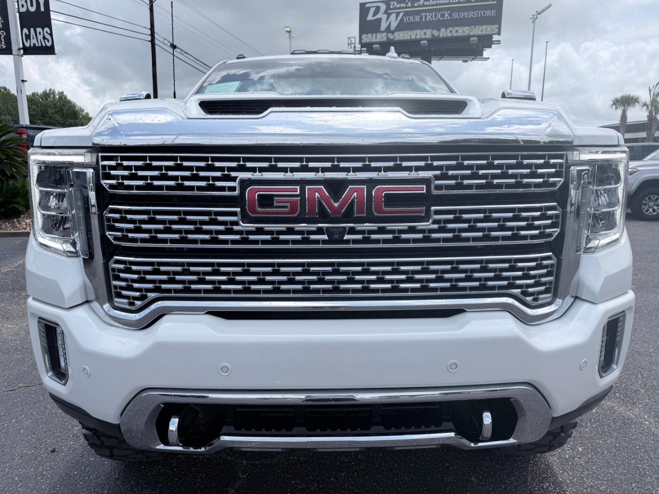 GMC Sierra 2500HD 4WD Crew Cab 159" Denali 2022