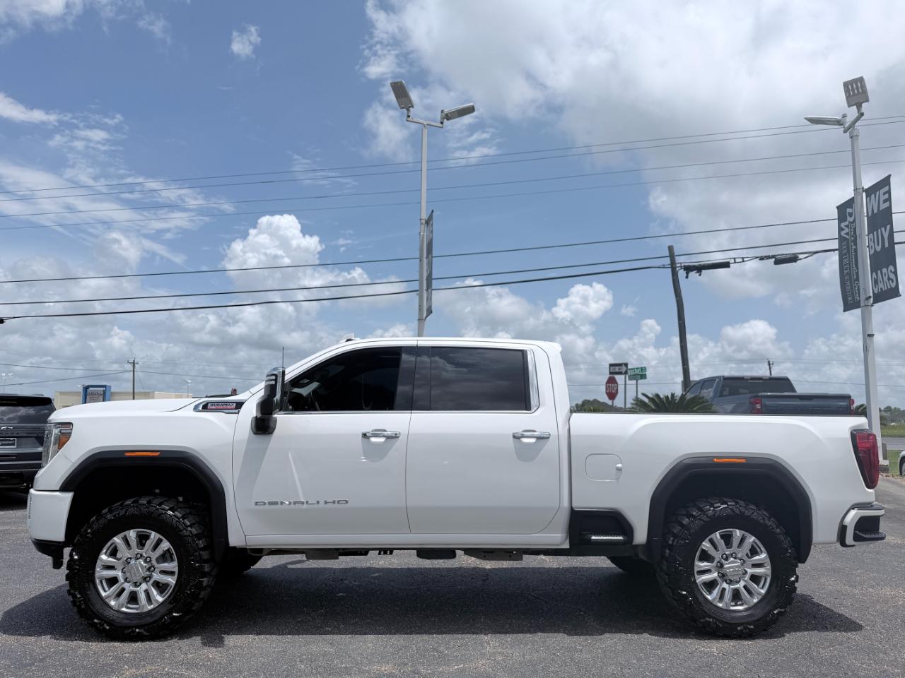 GMC Sierra 2500HD 4WD Crew Cab 159" Denali 2022