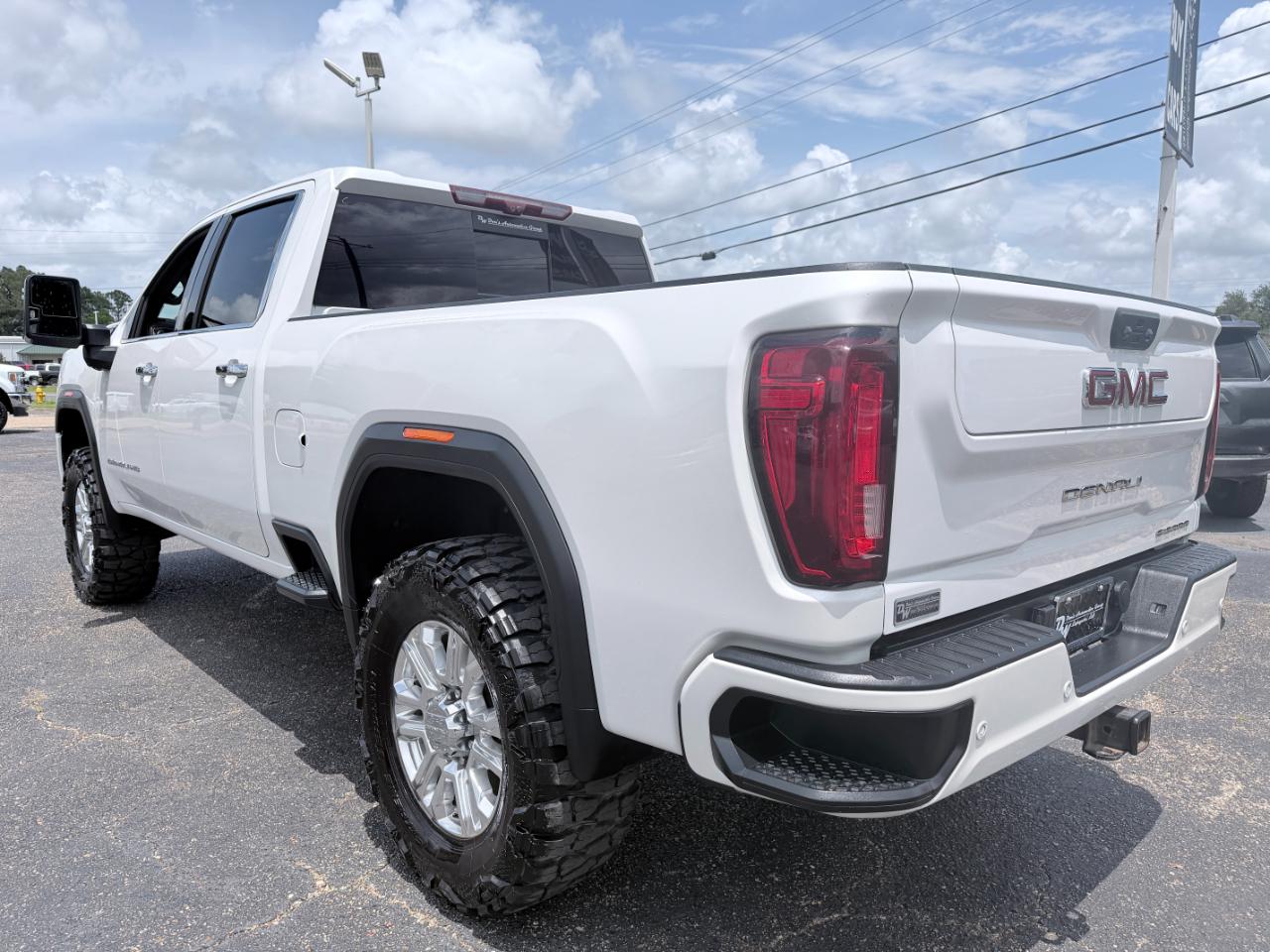 GMC Sierra 2500HD 4WD Crew Cab 159" Denali 2022