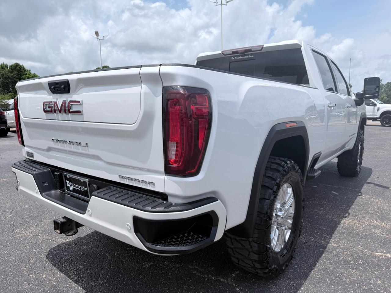 GMC Sierra 2500HD 4WD Crew Cab 159" Denali 2022