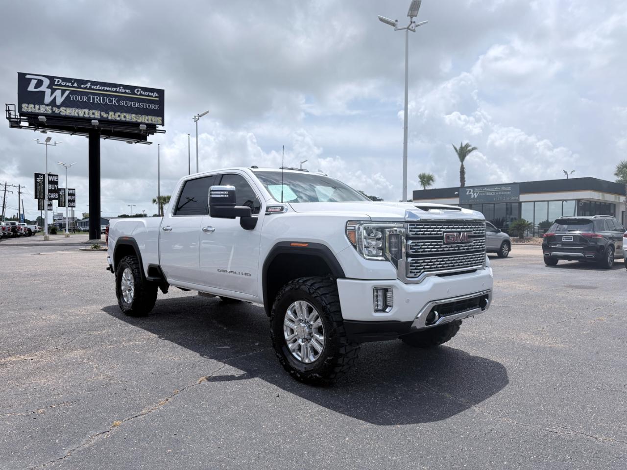 GMC Sierra 2500HD 4WD Crew Cab 159" Denali 2022