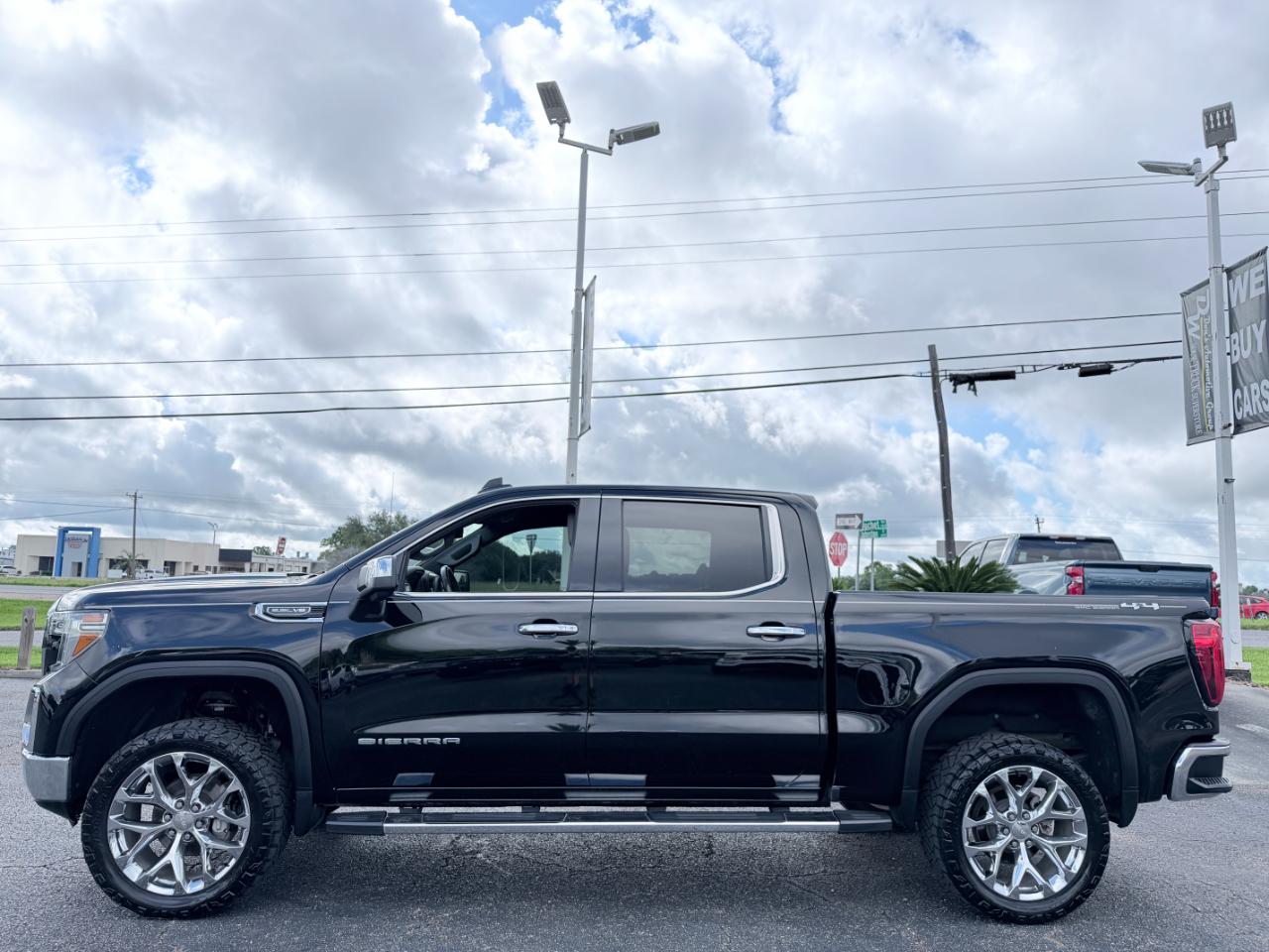 GMC Sierra 1500 4WD Crew Cab 147" SLT 2020