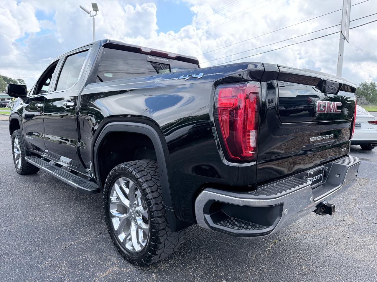 GMC Sierra 1500 4WD Crew Cab 147" SLT 2020