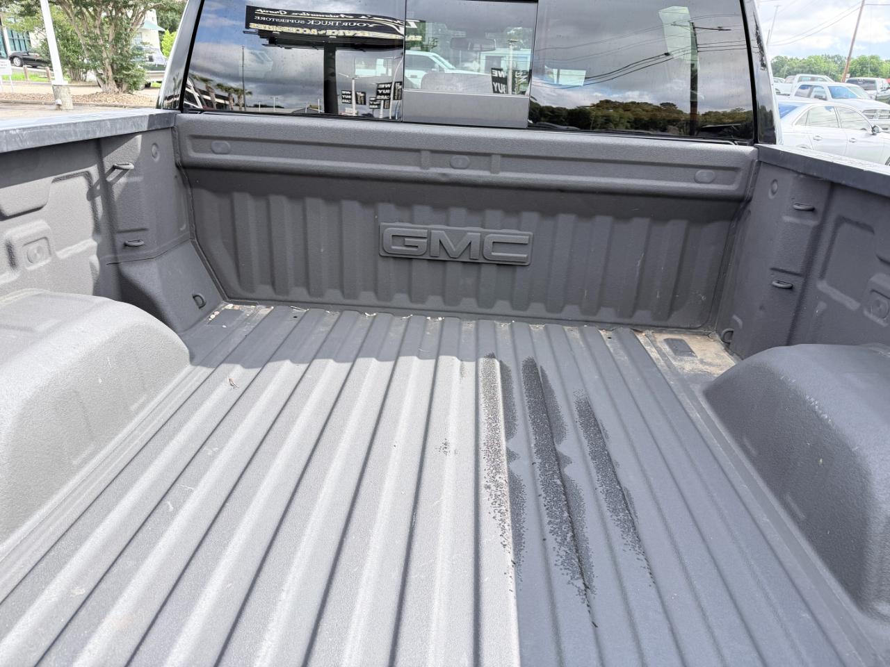GMC Sierra 1500 4WD Crew Cab 147" SLT 2020