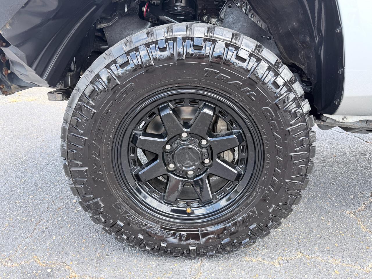 Toyota Tacoma 4WD TRD Off Road Double Cab 5' Bed V6 MT (Natl) 2023