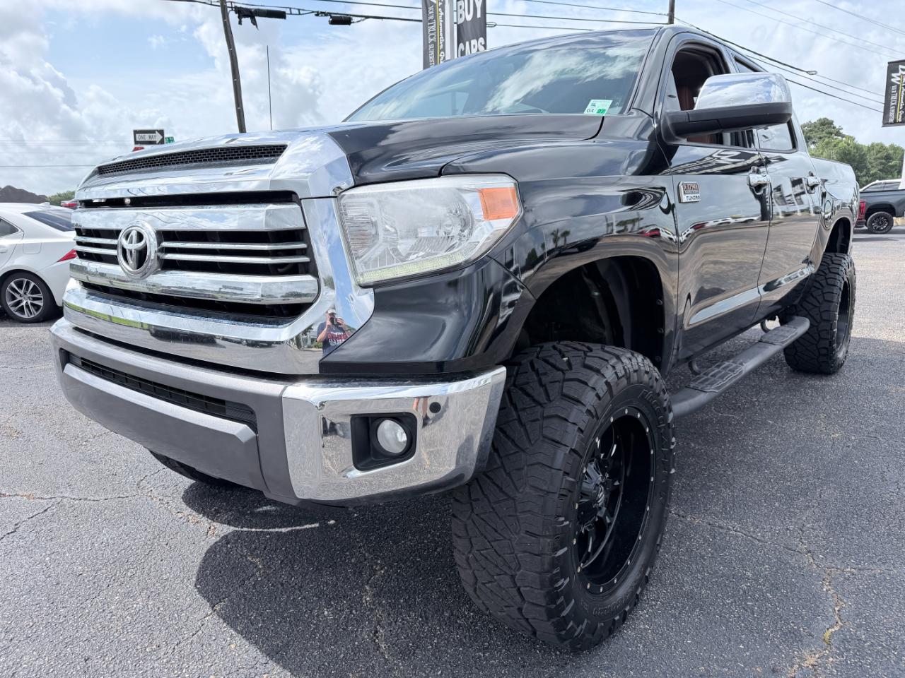 Toyota Tundra 4WD 1794 Edition CrewMax 5.5' Bed 5.7L FFV (Natl) 2017