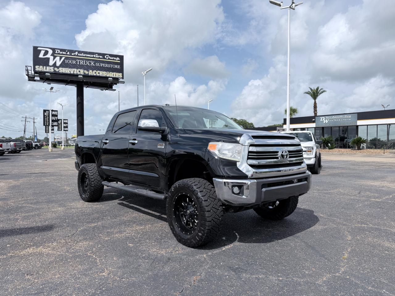 Toyota Tundra 4WD 1794 Edition CrewMax 5.5' Bed 5.7L FFV (Natl) 2017