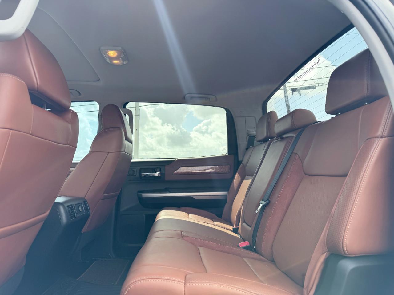 Toyota Tundra 4WD 1794 Edition CrewMax 5.5' Bed 5.7L FFV (Natl) 2017