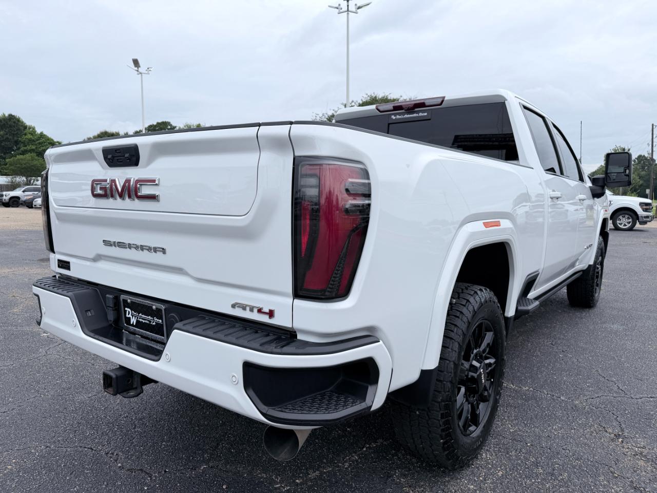 GMC Sierra 2500HD 4WD Crew Cab 159" AT4 2024