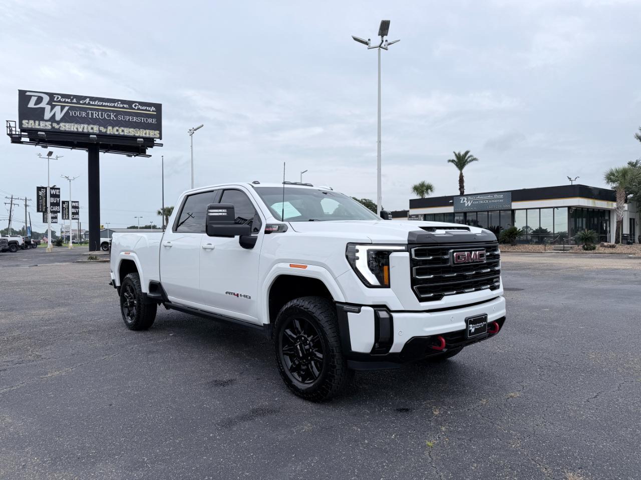 GMC Sierra 2500HD 4WD Crew Cab 159" AT4 2024