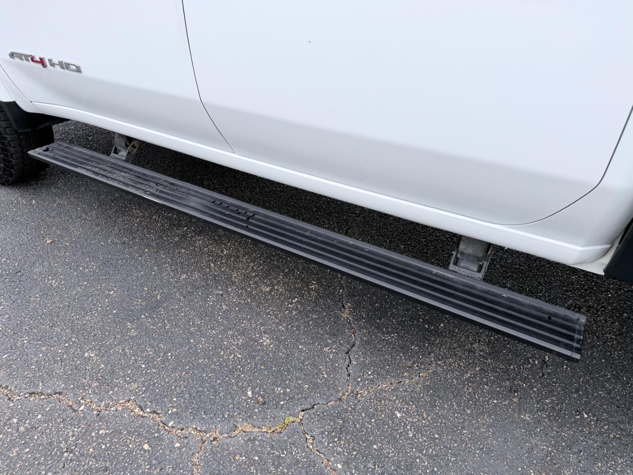 GMC Sierra 2500HD 4WD Crew Cab 159" AT4 2024