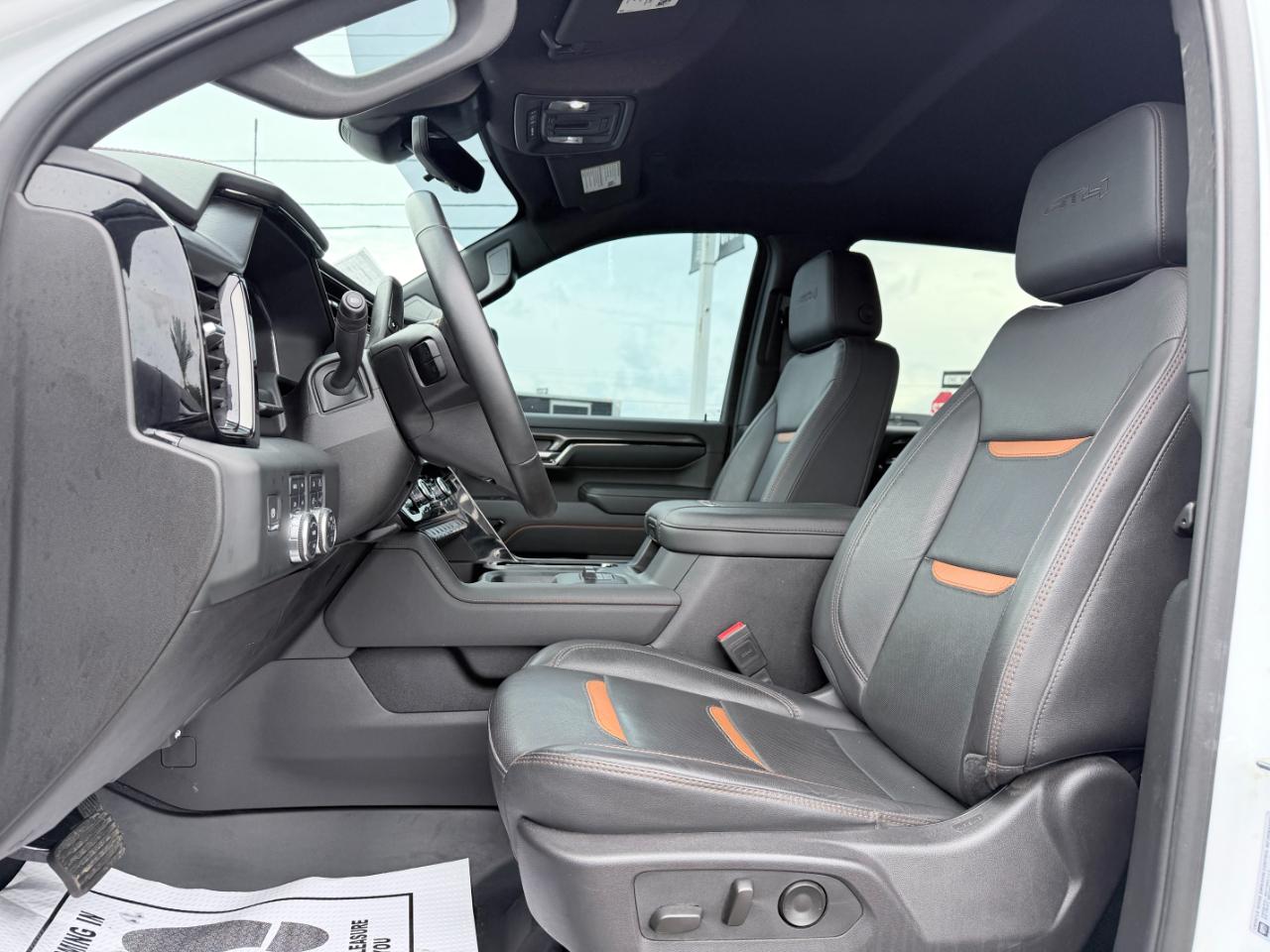 GMC Sierra 2500HD 4WD Crew Cab 159" AT4 2024