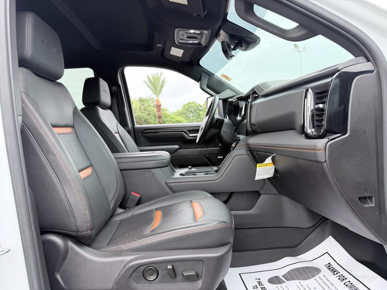 GMC Sierra 2500HD 4WD Crew Cab 159" AT4 2024