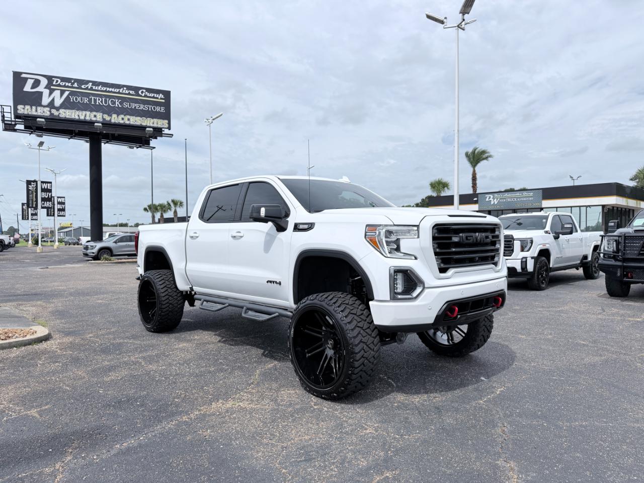 GMC Sierra 1500 4WD Crew Cab 147" AT4 2021